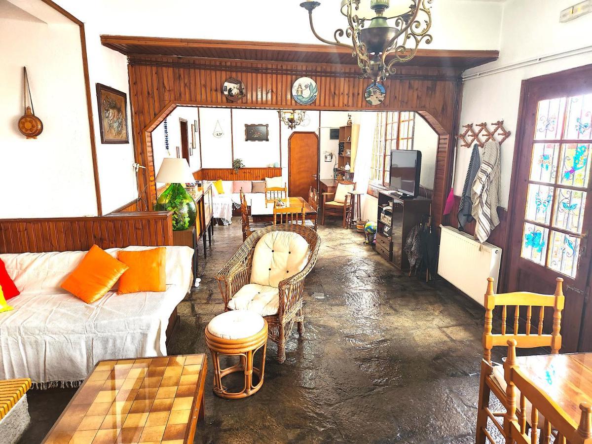 Yalla Chorefto - Hotel & Fun Exterior foto